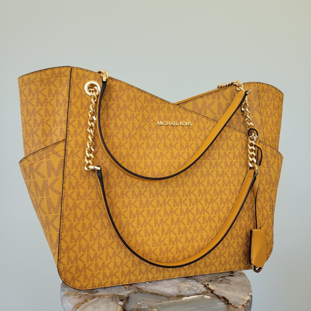 NWT Michael Kors Jet Set Large Logo Shoulder Bag, Marigold